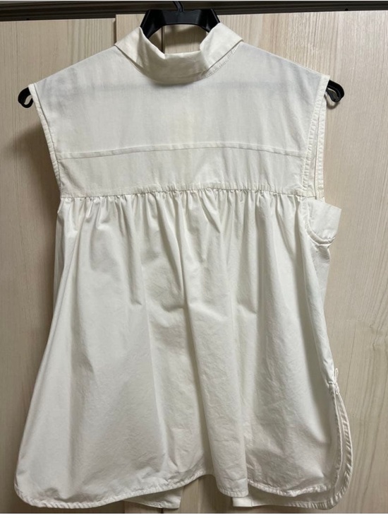 Zara Tops - Zara Sleeveless White Gathered Yoke Top toes in back medium